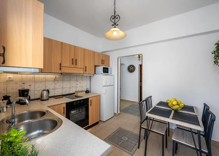 فيلة Old Town Rhodes City